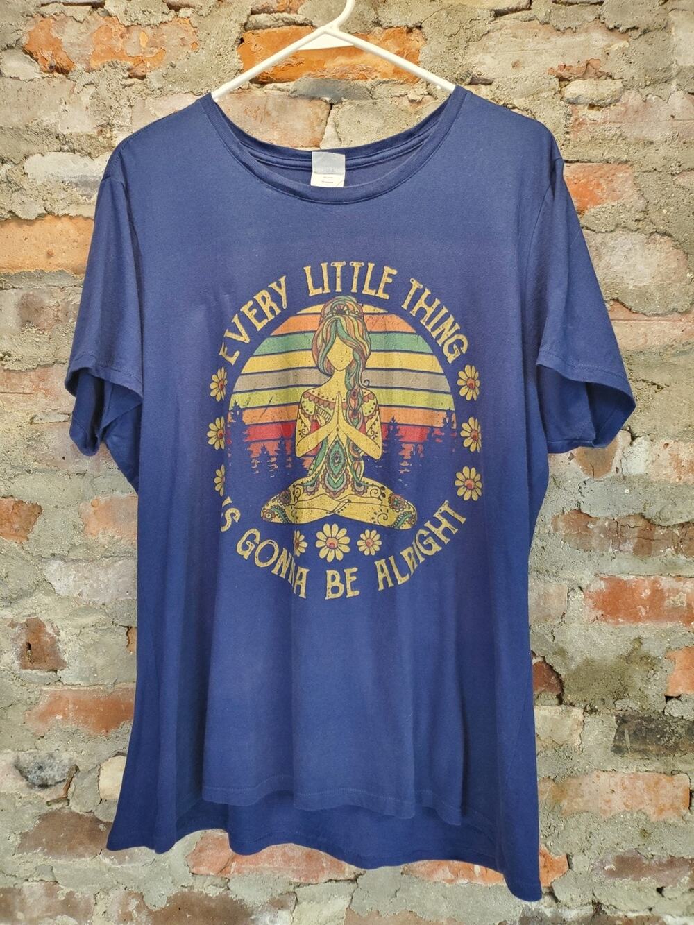 Gildan Womens XXL Navy Blue Graphic Print T Shirt Meditating Yoga Tee